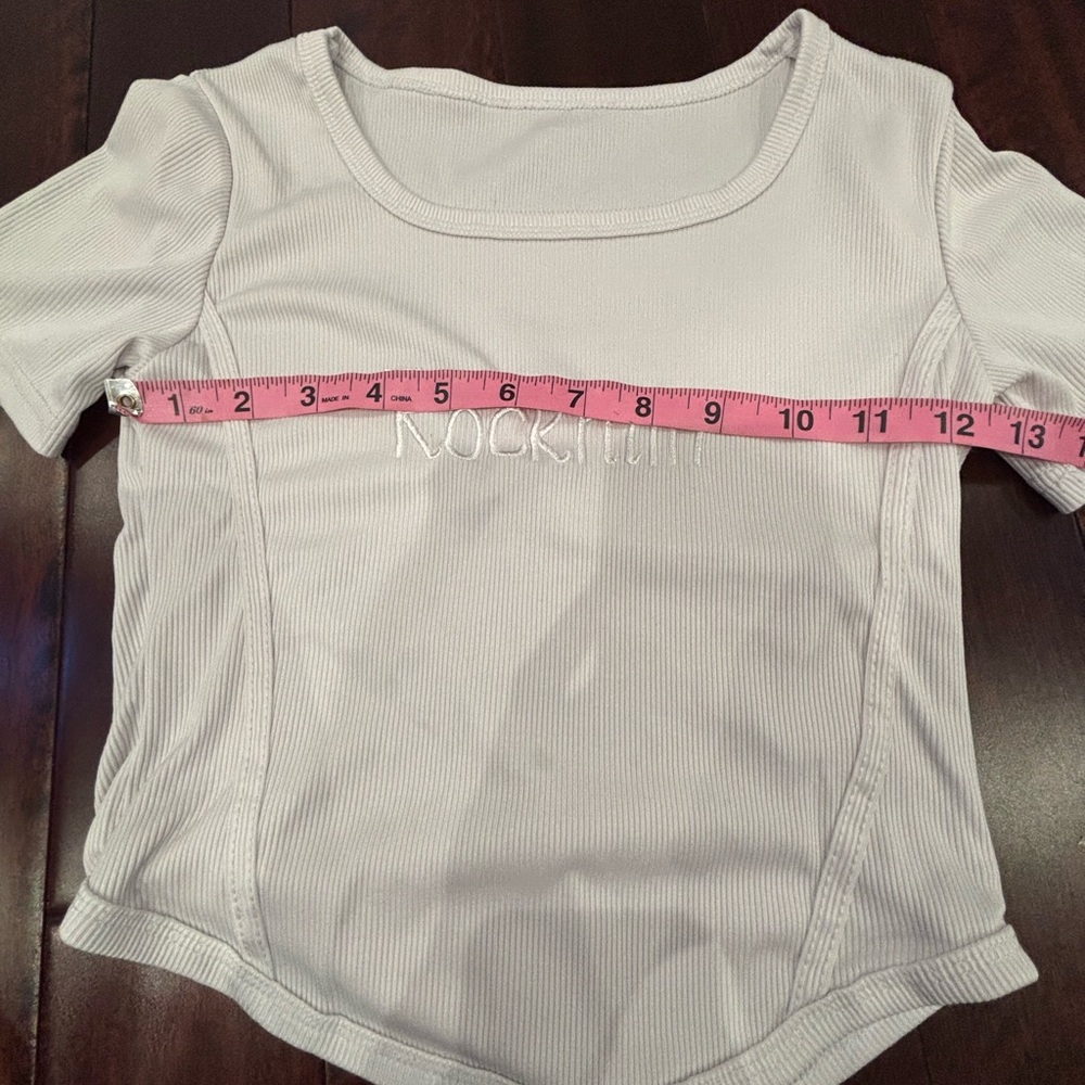 NWOT: Rockmin Print Basic Short Sleeve Tee In Black OR White